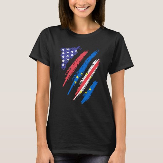 Cabo Verdean American Patriot Grown Heart Flag Str Tシャツ (正面)