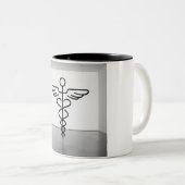 Caduceus Serenity：エンブレイスバランス&調和 ツートーンマグカップ (正面右)