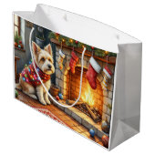 Cairn Terrier Sitting Fireplace Christmas Lights ラージペーパーバッグ (裏面アングル)