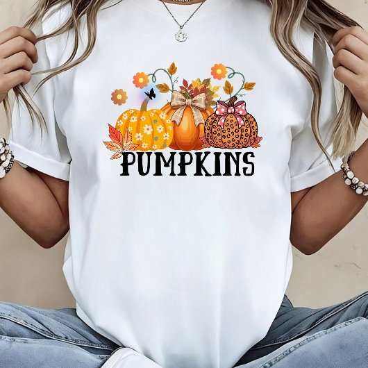 Calabaza de leopardo con estampado floral bohemio tシャツ