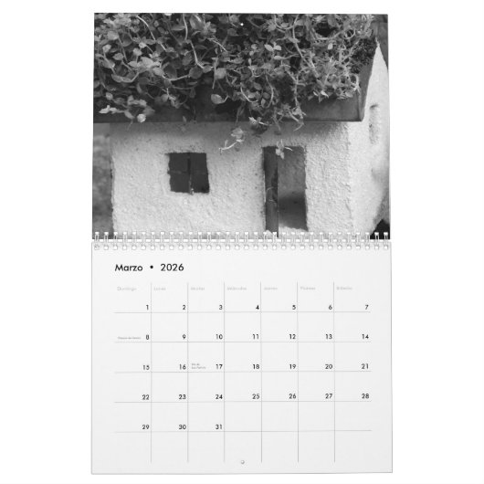 Calendarioの詐欺のfotografía enはyの黒人に白色塗料を塗ります カレンダー (3月 2026)