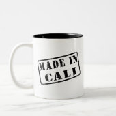 Caliで作られる ツートーンマグカップ (左)