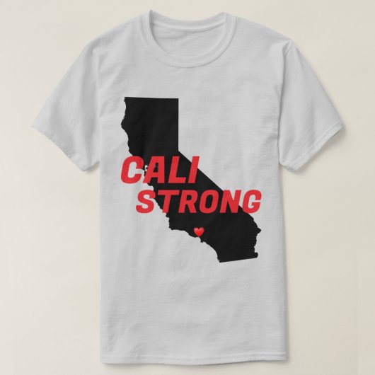 CALI STRONG Red Blk CA無地のハート Tシャツ (デザイン正面)