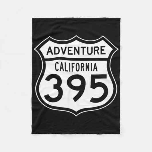 California Eastern Sierra Highway &# 5 – Adventur フリースブランケット (正面)