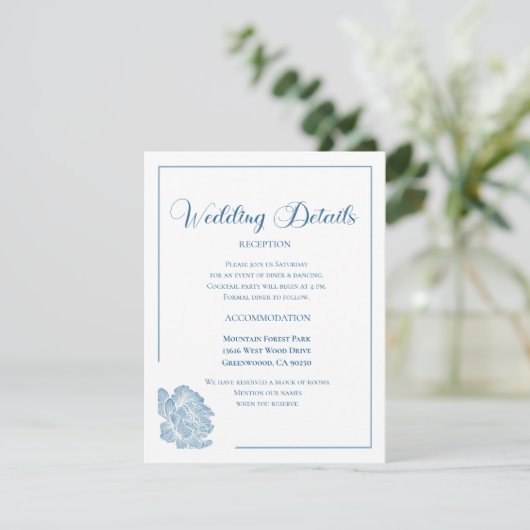 Calligraphy Script Dusty Blue Floral Wedding エンクロージャーカード (スタンド正面)