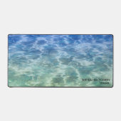Calm Blue海水またはカスタム文字 デスクマット (正面)