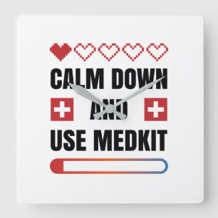 Calm DownとMedkitの使用 スクエア壁時計
