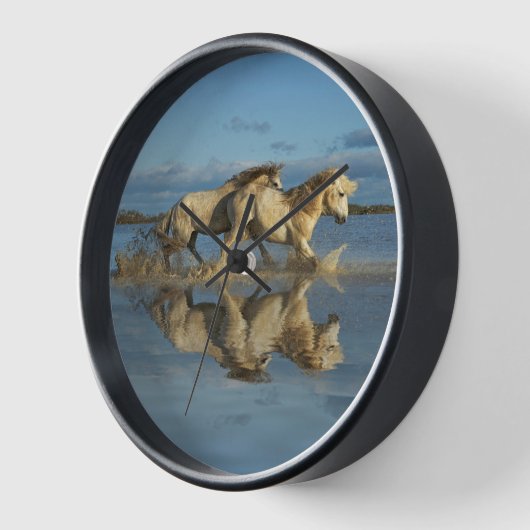Camargue Horses and Reflection(南フランス) 壁時計 (傾斜)