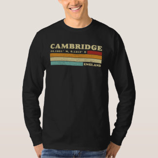 Cambridge England City Retro Longitude Latitude Tシャツ