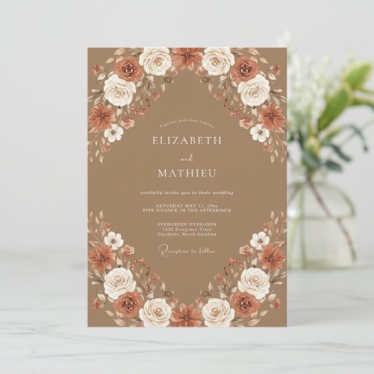 Camel Boho Floral Autumn Wedding 招待状 (スタンド正面)