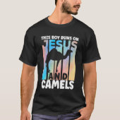 Camel Outfit for Camel Lovers Apparel for Boys Tシャツ (正面)