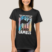 Camel Outfit for Camel Lovers Apparel for Boys Tシャツ (正面)