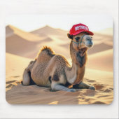 Camel Wearing a Red Retired Cap マウスパッド (正面)