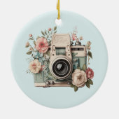 Camera with Flowers Retro Pastel セラミックオーナメント (裏面)