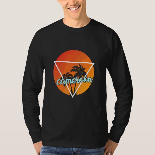 Cameroon Sun Shaped Triangle With Palmes Tシャツ (正面)