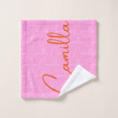 Camilla Repeating Name Pattern  バスタオルセット (ウォッシュタオル)