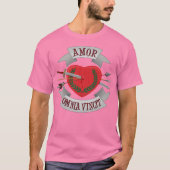 Camiseta Amor Omnia Vincit Tシャツ (正面)