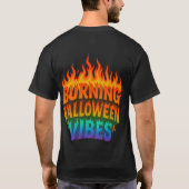 Camiseta Calabaza de Halloween en Llamas Arcoíris Tシャツ (裏面)