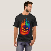 Camiseta Calabaza de Halloween en Llamas Arcoíris Tシャツ (正面フル)