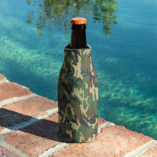 Camo Bottle Cooler – Woodland Beer Koozie ボトルクーラー (インサイチュ プール)