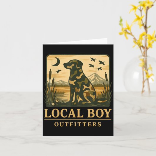 Camo Southern Local Boy Duck Hunting Black Lab Out カード (黄色い花)