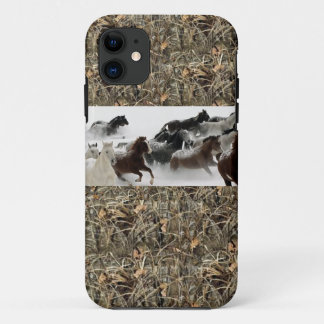 Camoflaugeまたは迷彩柄のIphone 5の場合 iPhone 11 ケース