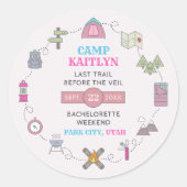 Camp Bach Wilderness Bachelorette Party Favor ラウンドシール (正面)