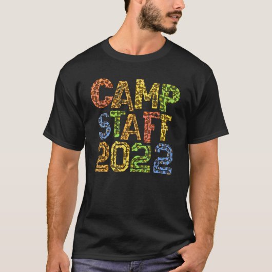 Camp Staff 2022 Leopard Print Host Summer Counselo Tシャツ (正面)