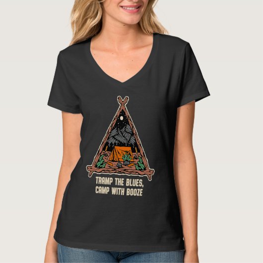 Camp with Booze Camping Beer  Camper Drinker Drink Tシャツ (正面)