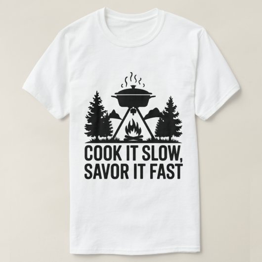 Campfire Cooking Pot Mountain Wilderness Art Tシャツ (デザイン正面)