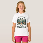 Campfire Moments - Girls’ Tents & Mountains Kids’ Tシャツ (正面フル)