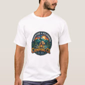 Camping Co. "EST. 2026" プレミアム アドベンチャー Tシャツ (正面)
