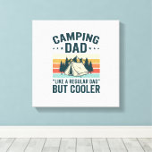 Camping Dad Vintage Retro Outdoor Vector Shirt Des キャンバスプリント (インサイチュ (ウッドフロア))