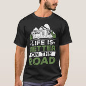 Camping Trailer On The Road Camper Tシャツ (正面)