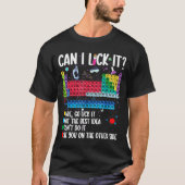 Can I Lick It Periodic Table Funny Science Chemist Tシャツ (正面)