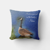 Canada Goose Beauty Of Nature Inspirational  クッション (正面)