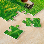 Canadian maple syrup versus Swiss chocolate soccer ジグソーパズル (側面)