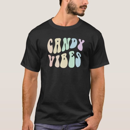 CANDY VIBESハロウィーンセキュリティグルービートリックトリートメント Tシャツ (正面)