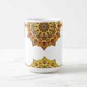 CANECA BRANCA CLÁSSICA - MANDALA TOM/OURO コーヒーマグカップ (中央)