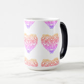 CANECA TRANSMUTAÇÃO - CORAÇÃO CORES SINGELAS モーフィングマグカップ (正面右)