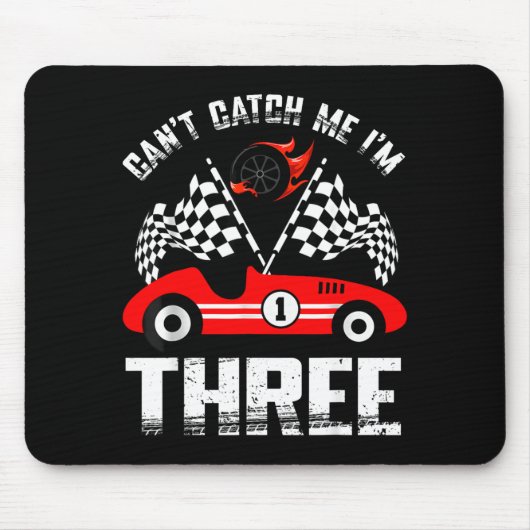 Can't Catch Me I'm Three 3歳の誕生日 赤 レースC マウスパッド (正面)