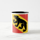 Canton of Bern flag Switzerland symbol ツートーンマグカップ (中央)