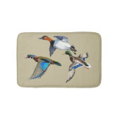 Canvasback, Mallard and Wood Ducks Flying バスマット (正面)