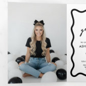 Cap and Bow Graduation Tri-Fold Invitation 三つ折りプログラム (内部最初)