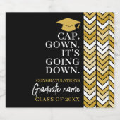 Cap Gownダウン – 名前モダン卒業 ビールラベル (シングルラベル)