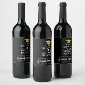 Cap Gownダウン – 名前モダン卒業 ワインラベル (ボトル)