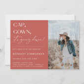 Cap Gown卒業式パーティーが行われている 招待状 (正面)