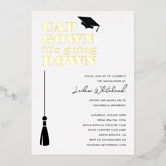 Cap Gown it's Going Down Graduation Party 箔招待状 (正面)