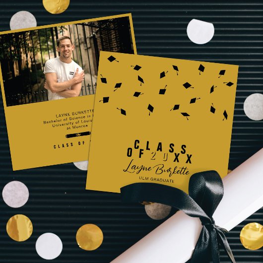 Cap Toss Black & Gold Graduation Announcement 招待状