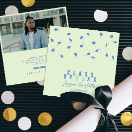 Cap Toss Blue & Green Graduation Announcement 招待状